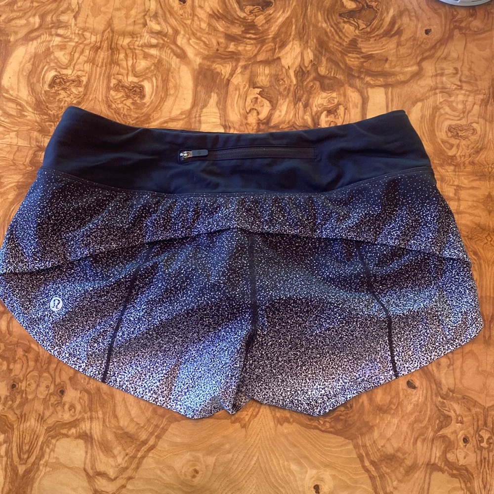 Lululemon size 4 shorts